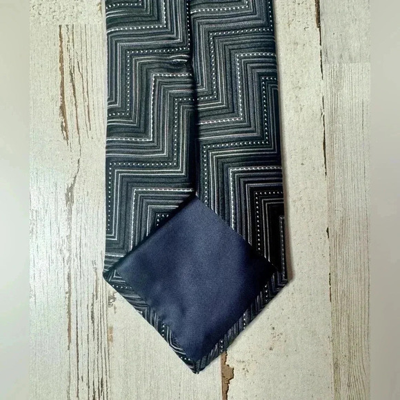 LOUIS DELL' OLIO Men's Tie 100% Silk Made in Italy Black Geometric - Picture 5 of 6